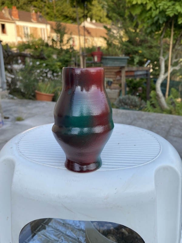 Pot bizarre